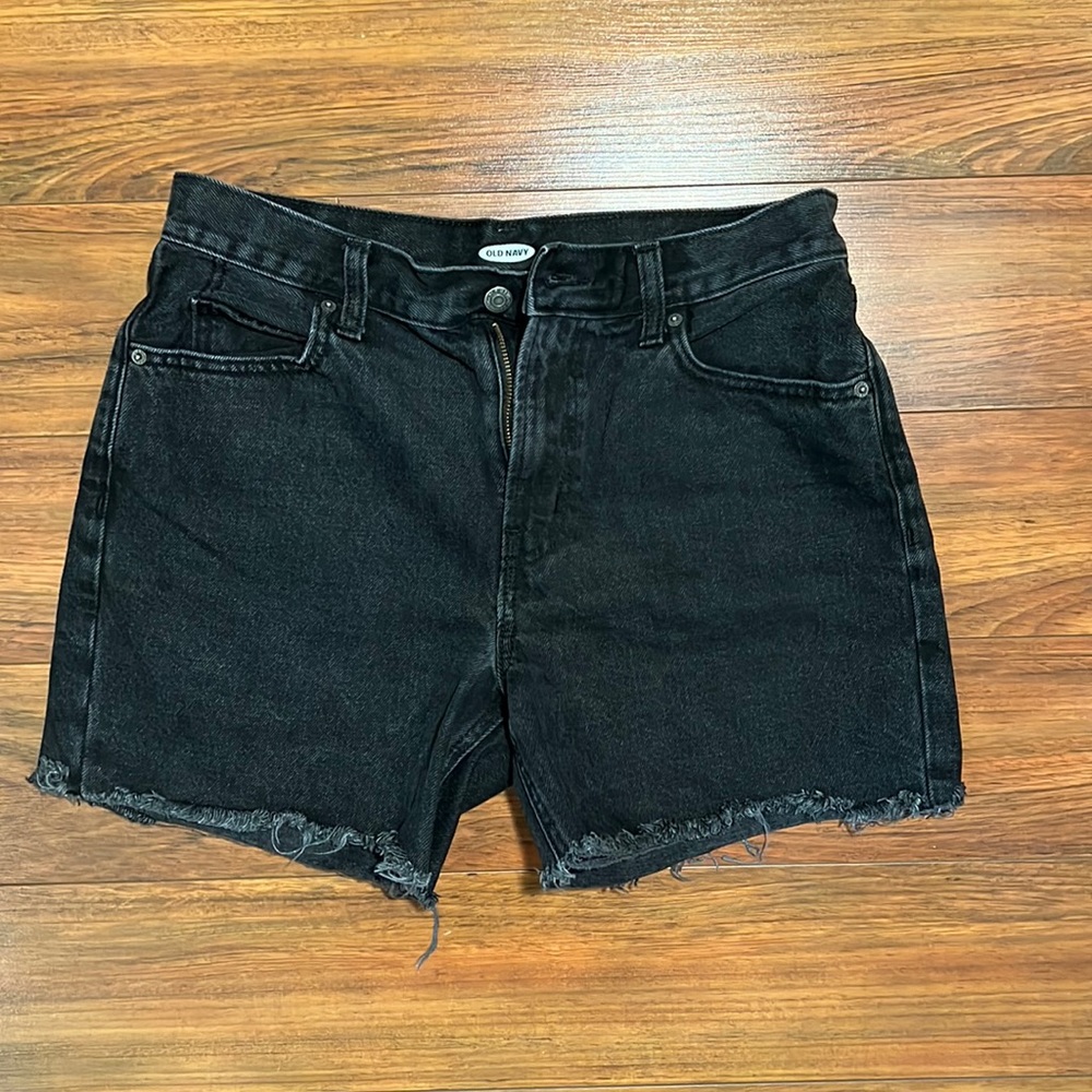 Like New Old Navy Black Denim Shorts sz 6